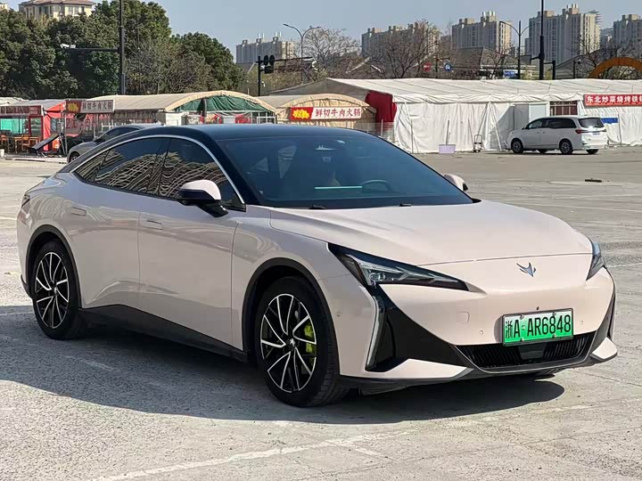 BAIC Arcfox Alpha S5 2024 2024款 560MAX 185kW