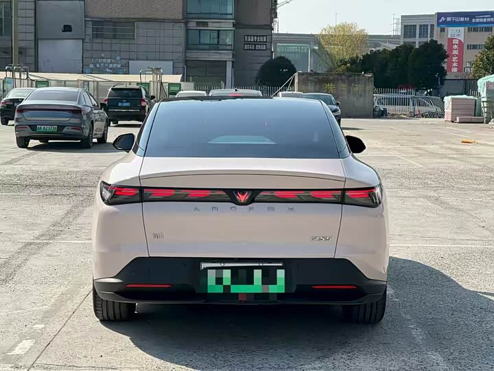 BAIC Arcfox Alpha S5 2024 2024款 560MAX 185kW