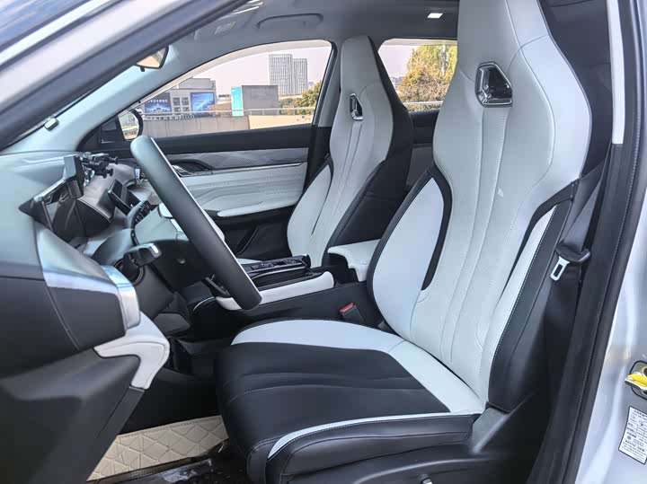 Dongfeng Aeolus Haohan 2023 2023款 DH-i 1.5T 尊贵版