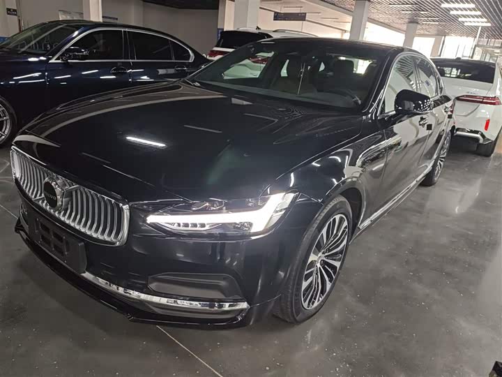 Volvo S90 2025 2025款 B5 智逸豪华版