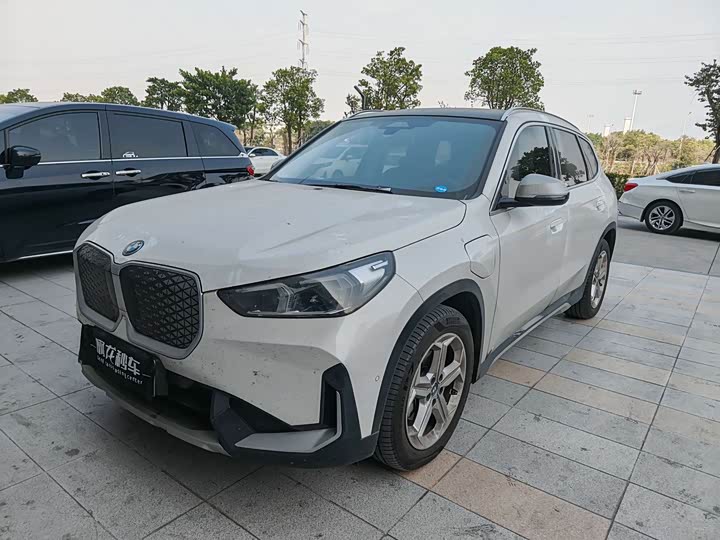 BMW iX1 2023 2023款 eDrive25L X设计套装