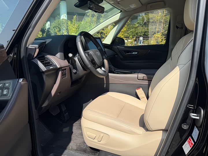 Toyota Alphard 2024 2024款 双擎 2.5L 尊贵版