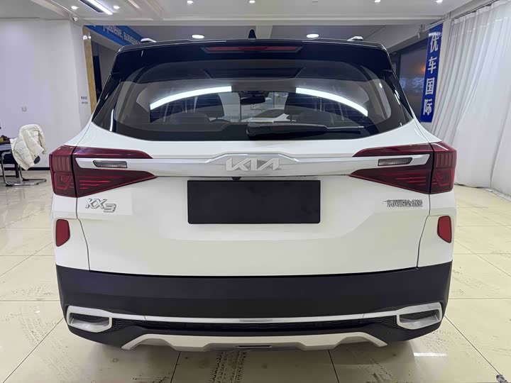 Kia KX3 2021 2021款 1.5L CVT潮流版
