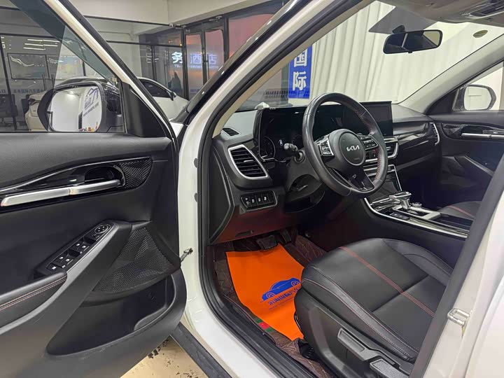 Kia KX3 2021 2021款 1.5L CVT潮流版