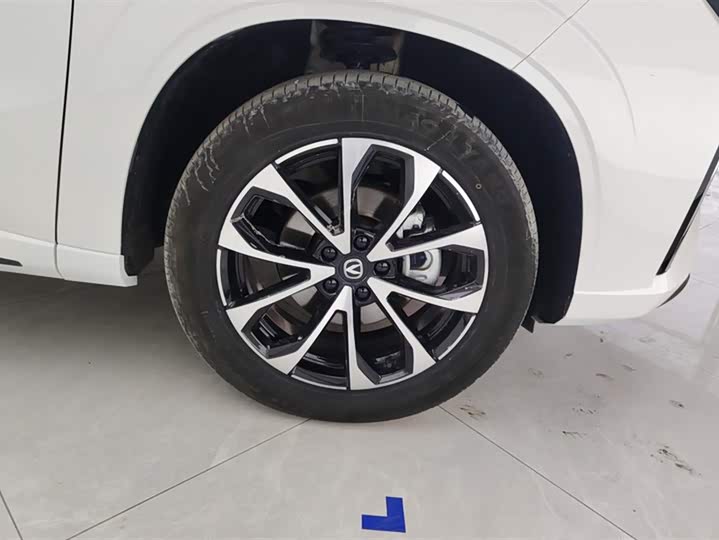 Changan UNI-Z Hybrid 2024 2024款 蓝鲸智电iDD 125km 超越型