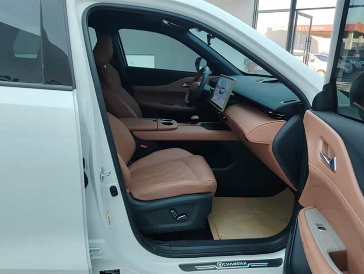 Changan UNI-Z Hybrid 2024 2024款 蓝鲸智电iDD 125km 超越型