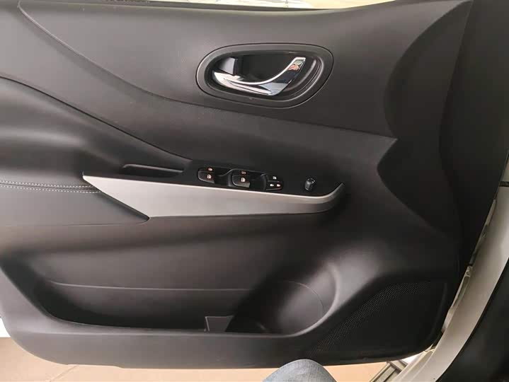 Nissan Terra 2020 2020款 2.5L XV 自动两驱智享版