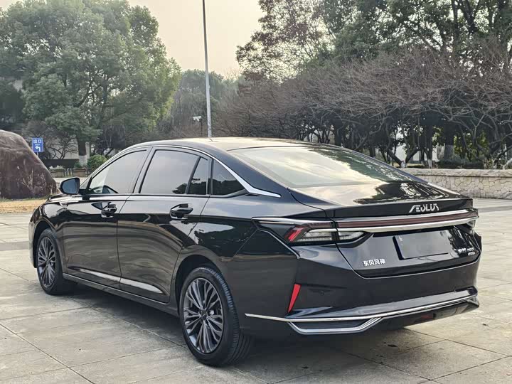 Dongfeng Aeolus Yixuan Max 2023 2023款 1.5T 超凡萌爸版