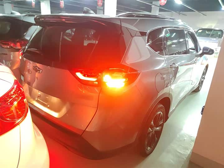 Chevrolet Orlando 2020 2020款 轻混 Redline 530T 自动纵享版（5+2款）