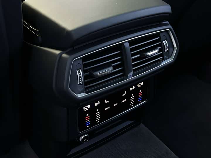 Lamborghini Urus 2023 2023款 4.0T V8 S