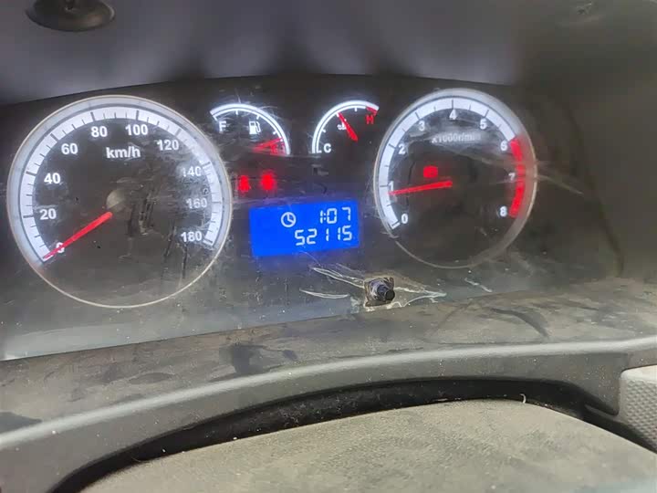 Foton G7 2020 2020款 2.4L商运版长轴高顶2座厢货国VI 4K22D4M