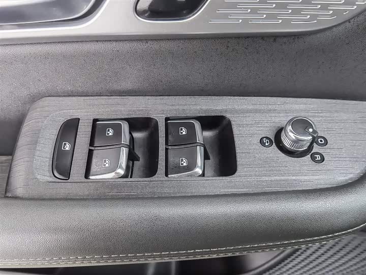 Dongfeng Aeolus Haoji 2022 2022款 马赫动力 1.5T 敢爱版