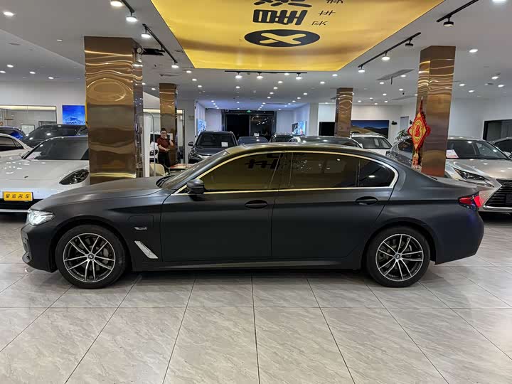 BMW 5 Series Hybrid 2022 2022款 改款 535Le 先锋版M运动套装