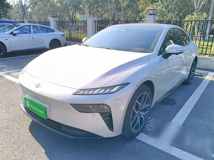 Dongfeng Yipai eπ 007 2025 2025款 纯电 565四驱Max领航版