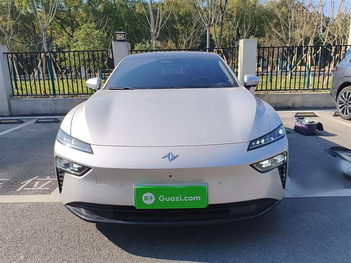 Dongfeng Yipai eπ 007 2025 2025款 纯电 565四驱Max领航版