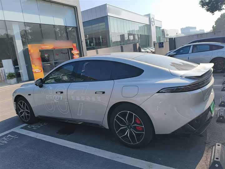 Dongfeng Yipai eπ 007 2025 2025款 纯电 565四驱Max领航版