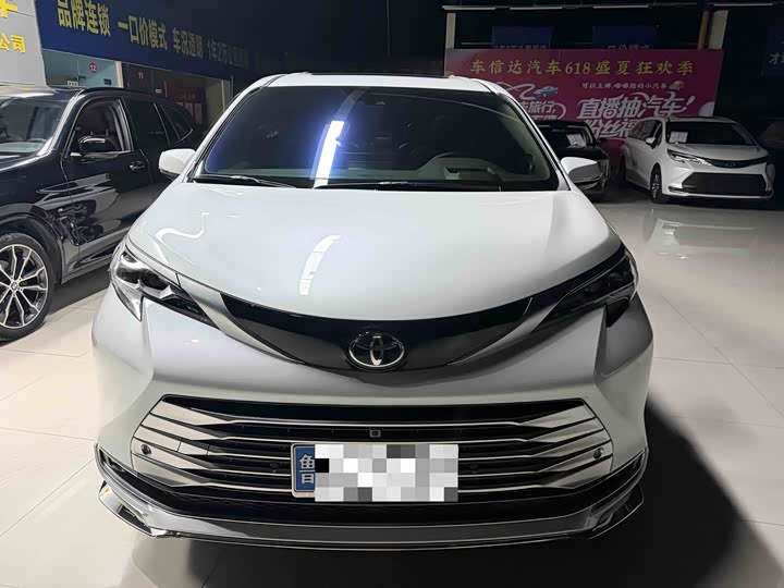 Toyota Sienna 2024 2024款 2.5L混动 铂金版