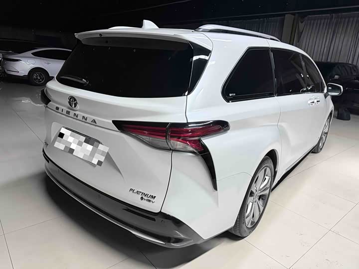 Toyota Sienna 2024 2024款 2.5L混动 铂金版