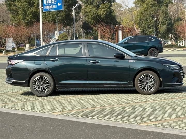 Dongfeng Aeolus Yixuan Max 2023 2023款 1.5T 超炫潮爸版