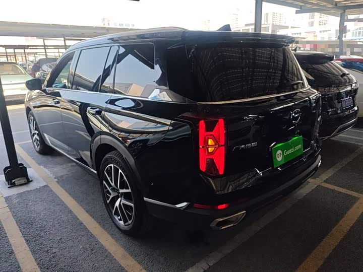 GAC Trumpchi GS8 2025 2025款 领航系列 2.0TGDI 两驱豪华版 5座