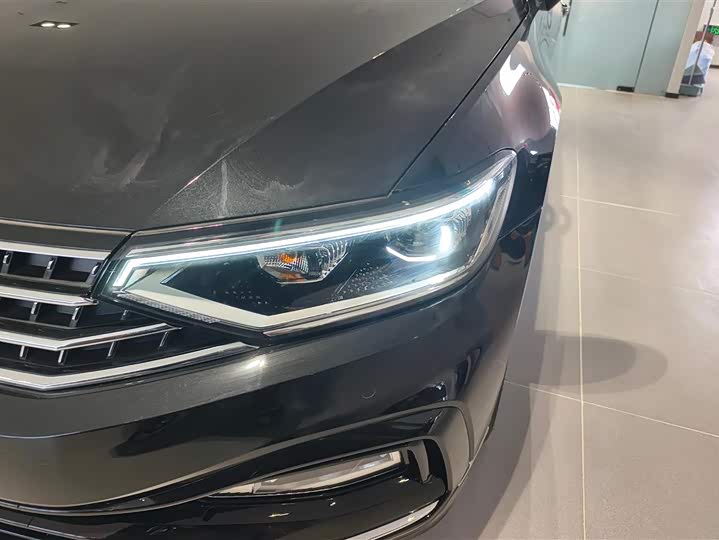 Volkswagen Magotan 2025 2025款 改款 众享款 280TSI DSG豪华型