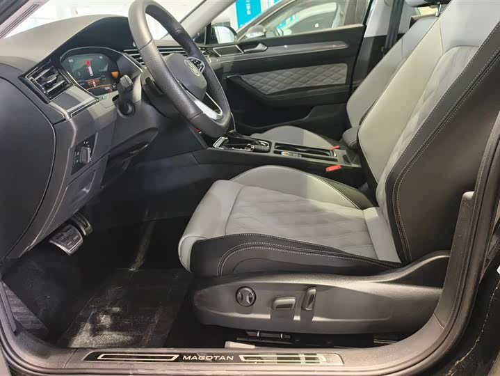 Volkswagen Magotan 2025 2025款 改款 众享款 280TSI DSG豪华型