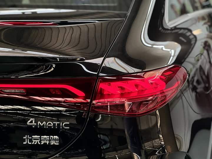 Mercedes-Benz EQE 2025 2025款 500 4MATIC 豪华版