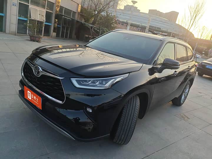 Toyota Highlander 2024 2024款 2.5L智能电混双擎四驱至尊版 7座