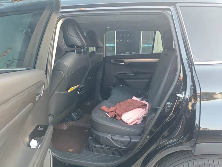 Toyota Highlander 2024 2024款 2.5L智能电混双擎四驱至尊版 7座