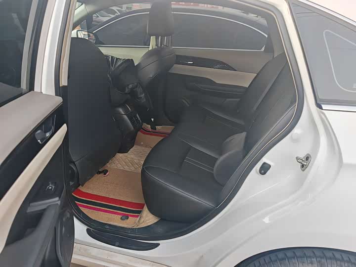 Dongfeng Aeolus E70 2021 2021款 500 Pro 超享版