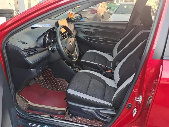 Toyota Yaris L Hatchback 2022 2022款 1.5L CVT豪华PLUS版