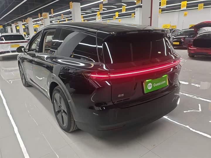 LiXiang i8 2025 2025款 标准版