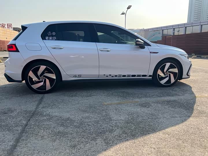 Volkswagen Golf GTI 2023 2023款 380TSI DSG GTI