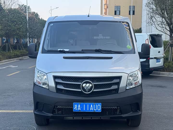 Foton Tuyano 2023 2023款 2.0T手动都市版短轴低顶后单胎5/6/9座