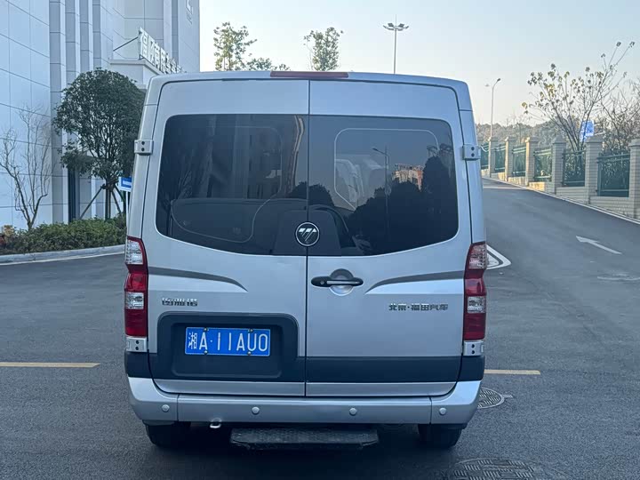 Foton Tuyano 2023 2023款 2.0T手动都市版短轴低顶后单胎5/6/9座