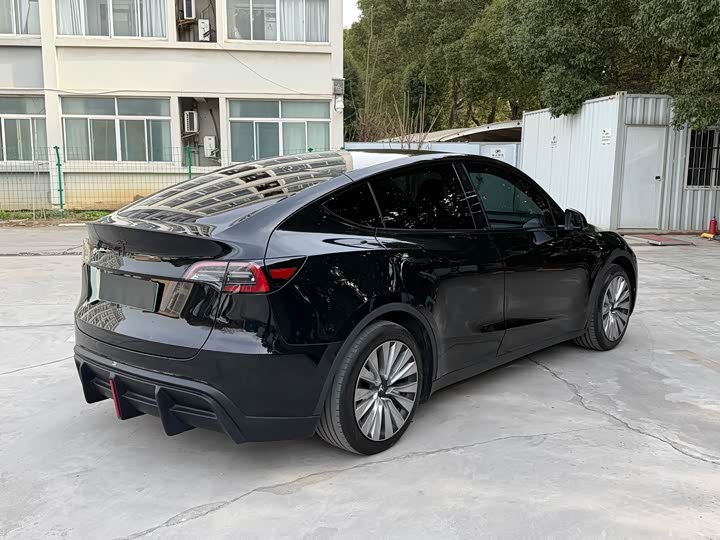 Tesla Model Y 2024 2024款 后轮驱动版