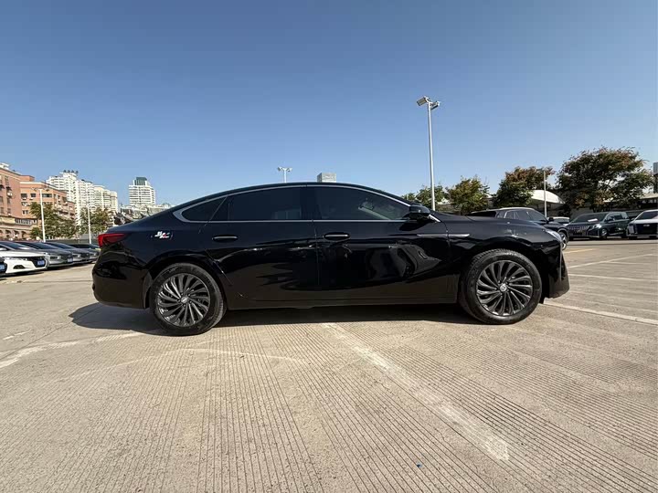 Buick LaCrosse 2025 2025款 28T 白金版