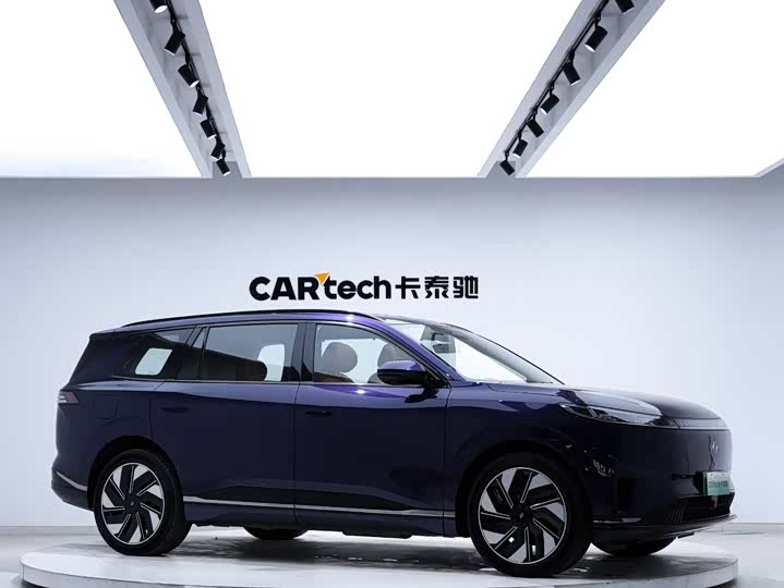 Dongfeng Yipai eπ 008 2025 2025款 210Ultra增程版 5座