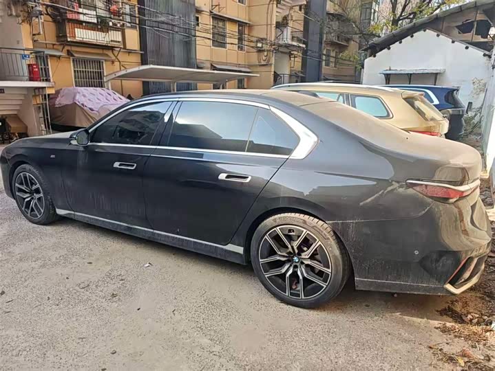 BMW 7 Series 2023 2023款 735Li M运动套装