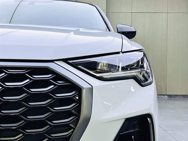 Audi Q3 Sportback 2025 2025款 quattro 45周年典藏版 40TFSI 时尚型