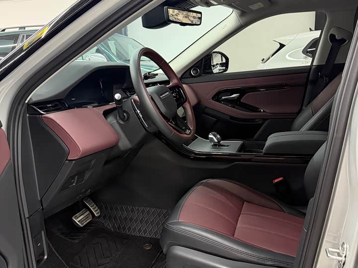 Land Rover Range Rover Evoque L 2024 2024款 揽胜极光L SE 驭光尊耀版