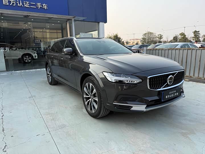 Volvo V90 2023 2023款 Cross Country B5 AWD 智远版