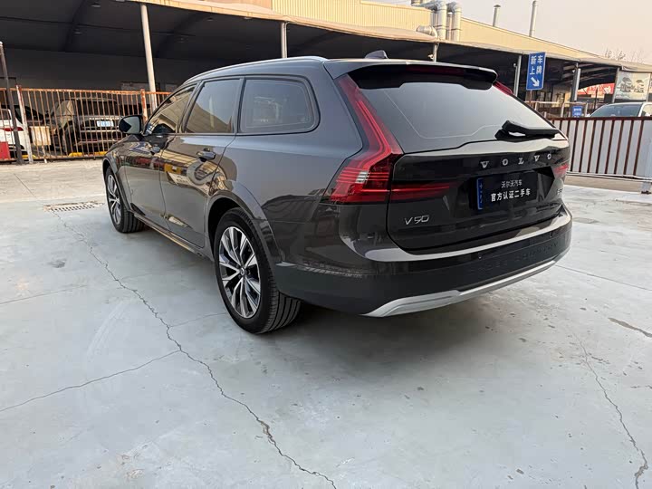 Volvo V90 2023 2023款 Cross Country B5 AWD 智远版