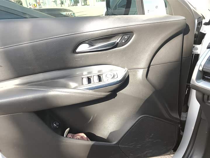 Cadillac XT4 2024 2024款 28T 两驱豪华型