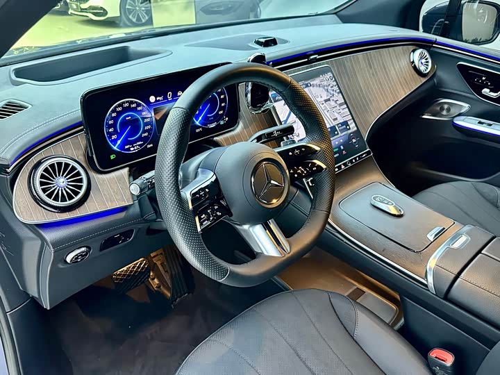 Mercedes-Benz EQE SUV 2023 2023款 350 4MATIC 豪华版