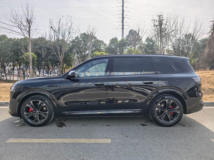 Aito M8 2025 2025款 增程 Ultra版 53.4kWh 5座版