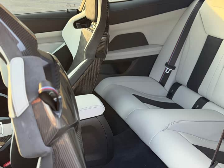 BMW M4 2024 2024款 M4双门轿跑车 M xDrive 雷霆版