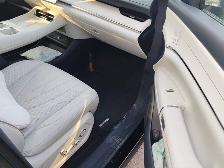 Changan Qiyuan (Nevo) Q07 2025 2025款 215尊荣型