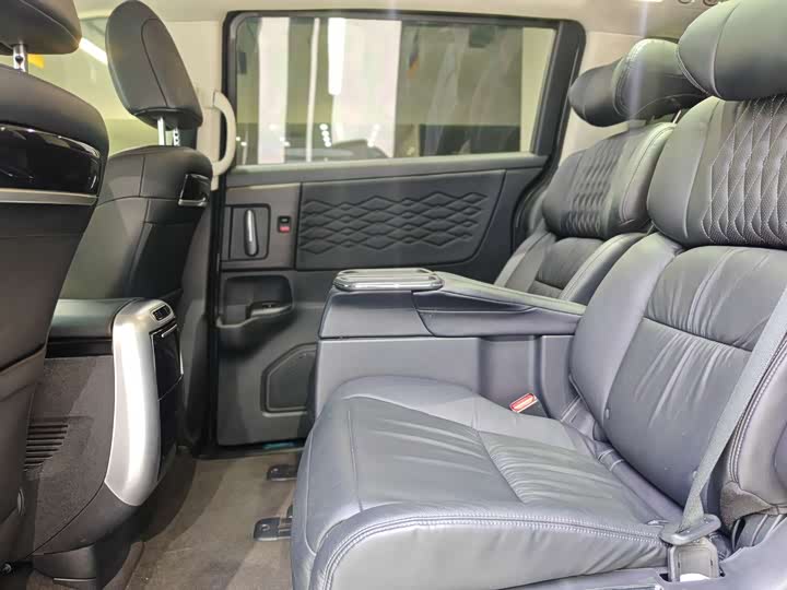 Honda Elysion 2024 2024款 2.0L e:HEV 豪华版