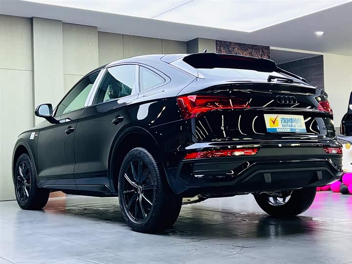 Audi Q5L Sportback 2025 2025款 quattro 45周年典藏版 40 TFSI 豪华型